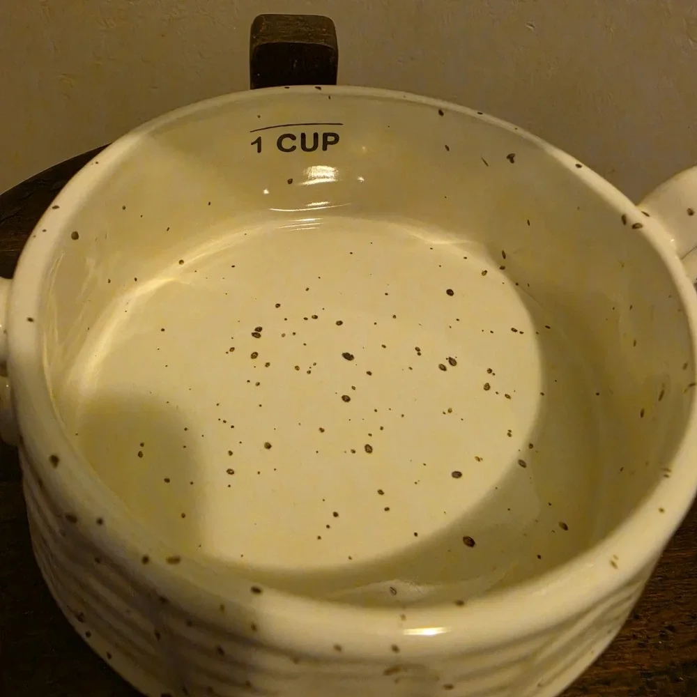 Southern Living Stackable Nesting Ceramic Measuring Cups Cream Color Ceramic